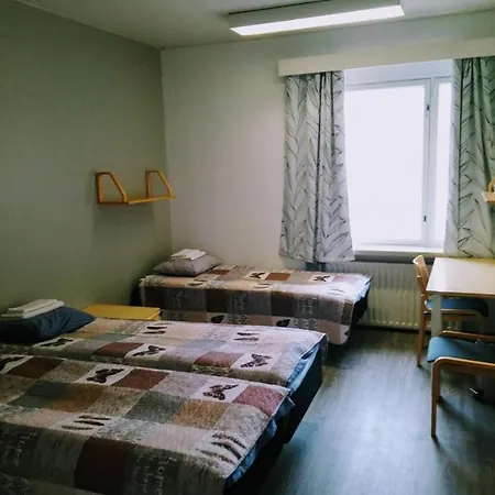 Vanha Koulu 호스텔 *