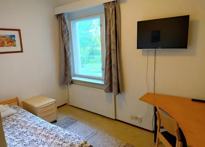 Vanha Koulu Vandrarhem Monola