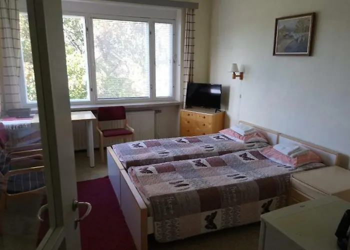 Vandrarhem Vanha Koulu *